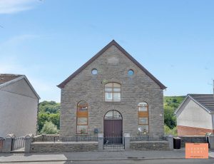 Caerphilly Road, Senghenydd, CF83 4FX