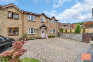 Clos Y Cedr, Caerphilly, CF83 3RL