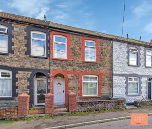 School Street, Llanbradach, CF83 3LB