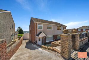 Pen Y Dre, Caerphilly, CF83 2NZ