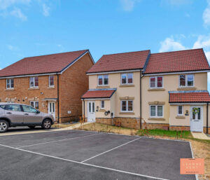 Long Field Avenue, Bedwas, CF83 8JS